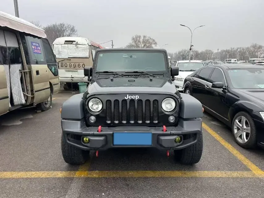 2017 Jeep Wrangler 3.6L 284HP V6 5AT,autocango,china used car exporter,china ev exporter,chinese used car exporter,chinese used ev exporter
