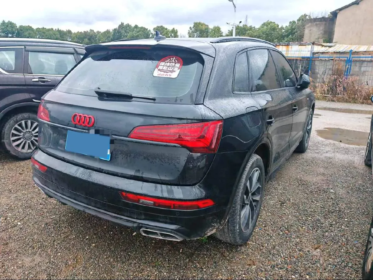 2023 Audi Q5L 2.0T 190HP L4 7DCT,autocango,china used car exporter,china ev exporter,chinese used car exporter,chinese used ev exporter