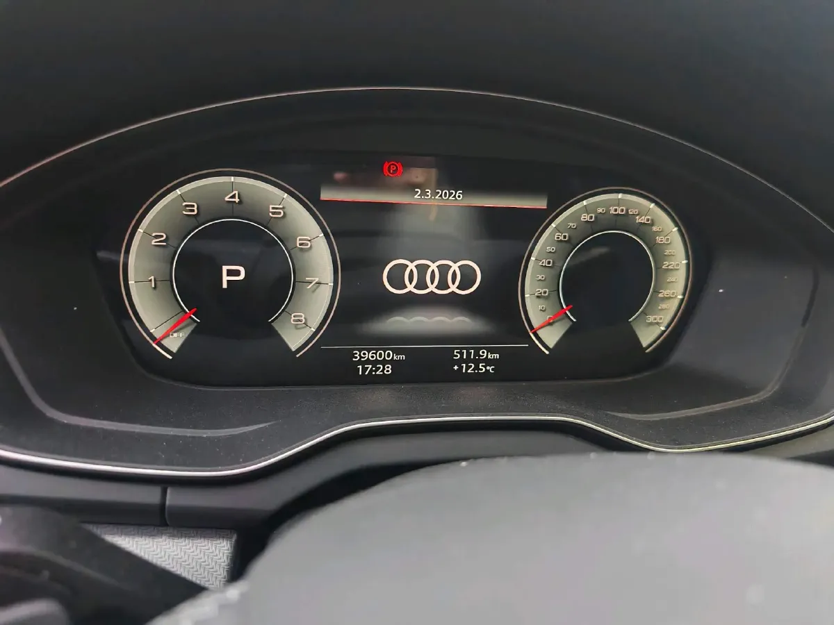 2023 Audi Q5L 2.0T 190HP L4 7DCT,autocango,china used car exporter,china ev exporter,chinese used car exporter,chinese used ev exporter