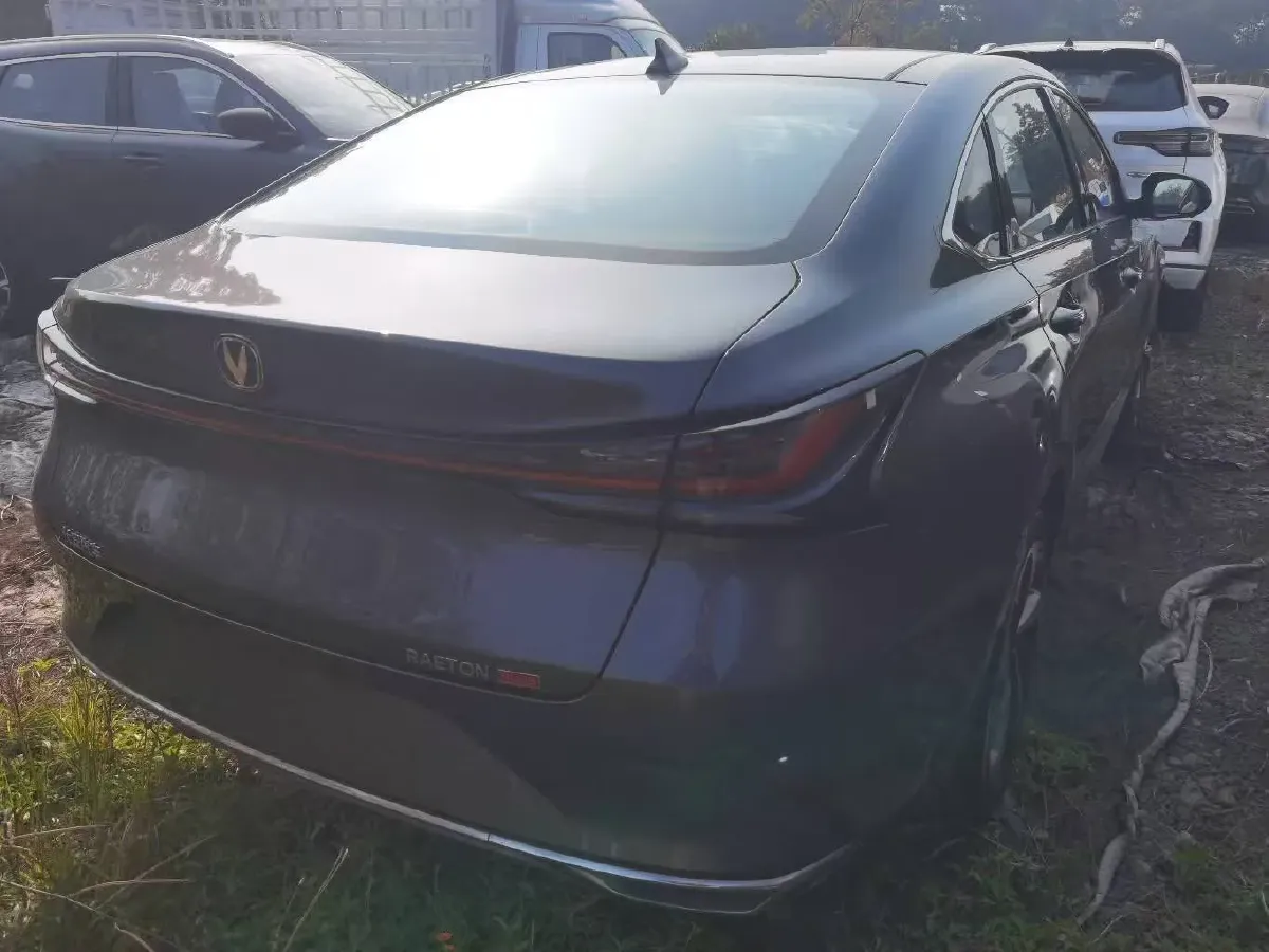 2023 ChangAn Raeton Plus 1.5T 188HP L4 7DCT,autocango,china used car exporter,china ev exporter,chinese used car exporter,chinese used ev exporter