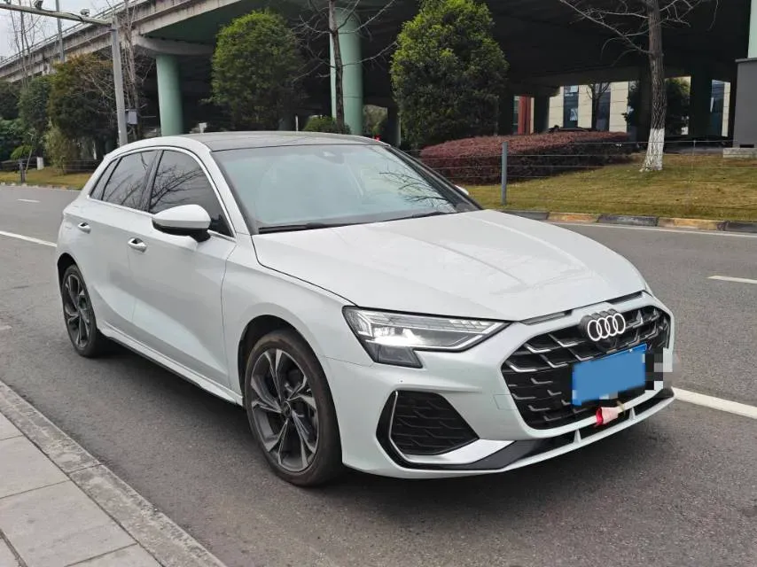 2025 Audi A3 1.5T 160HP L4 7DCT,autocango,china used car exporter,china ev exporter,chinese used car exporter,chinese used ev exporter