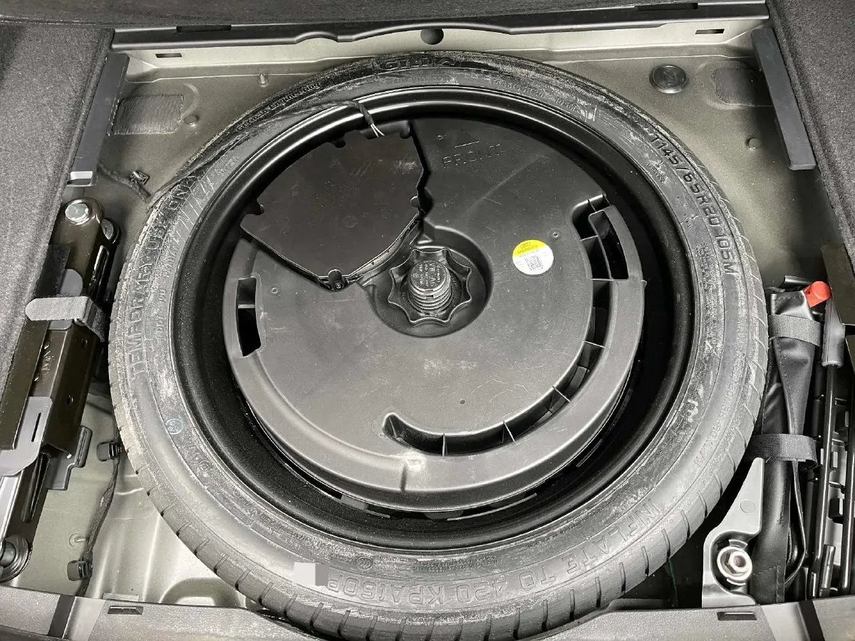 2022 Audi A6L 2.0T 224HP L4 7DCT,autocango,china used car exporter,china ev exporter,chinese used car exporter,chinese used ev exporter