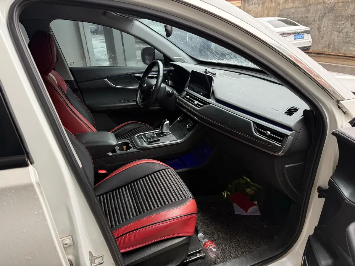 2020 Chery Tiggo 8 1.6T 197HP L4 7DCT,autocango,china used car exporter,china ev exporter,chinese used car exporter,chinese used ev exporter