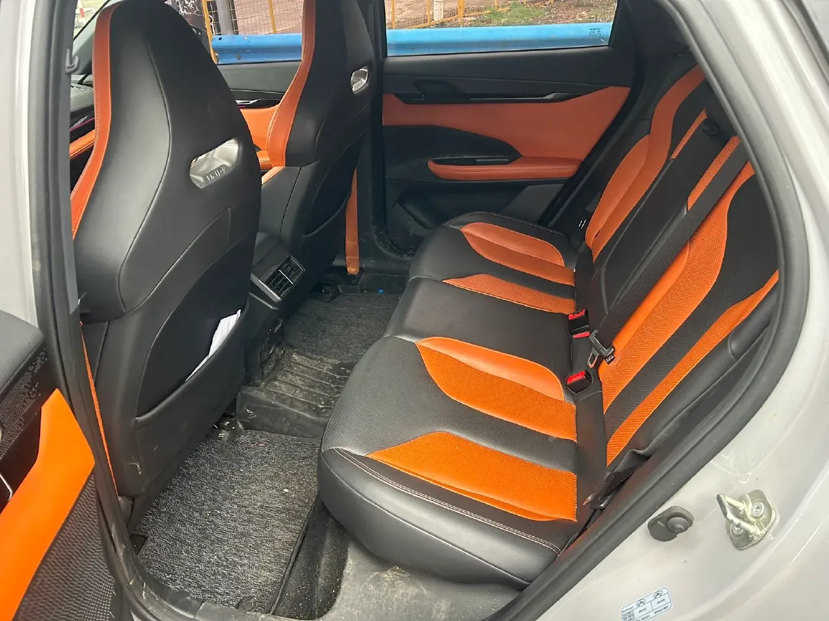 2023 ChangAn UNI-V 1.5T 188HP L4 7DCT,autocango,china used car exporter,china ev exporter,chinese used car exporter,chinese used ev exporter