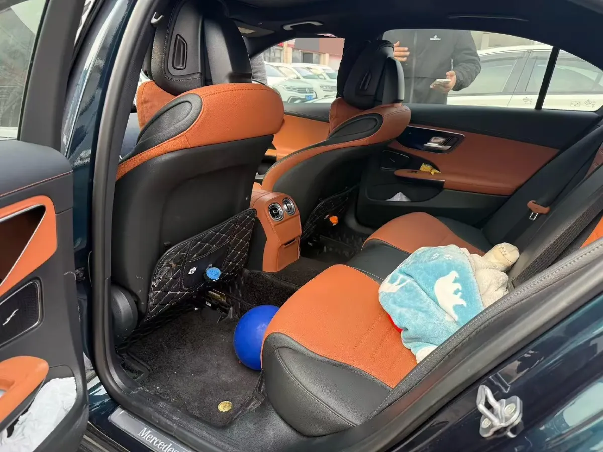 2025 Mercedes-Benz C Class 1.5T 204HP L4 9AT,autocango,china used car exporter,china ev exporter,chinese used car exporter,chinese used ev exporter