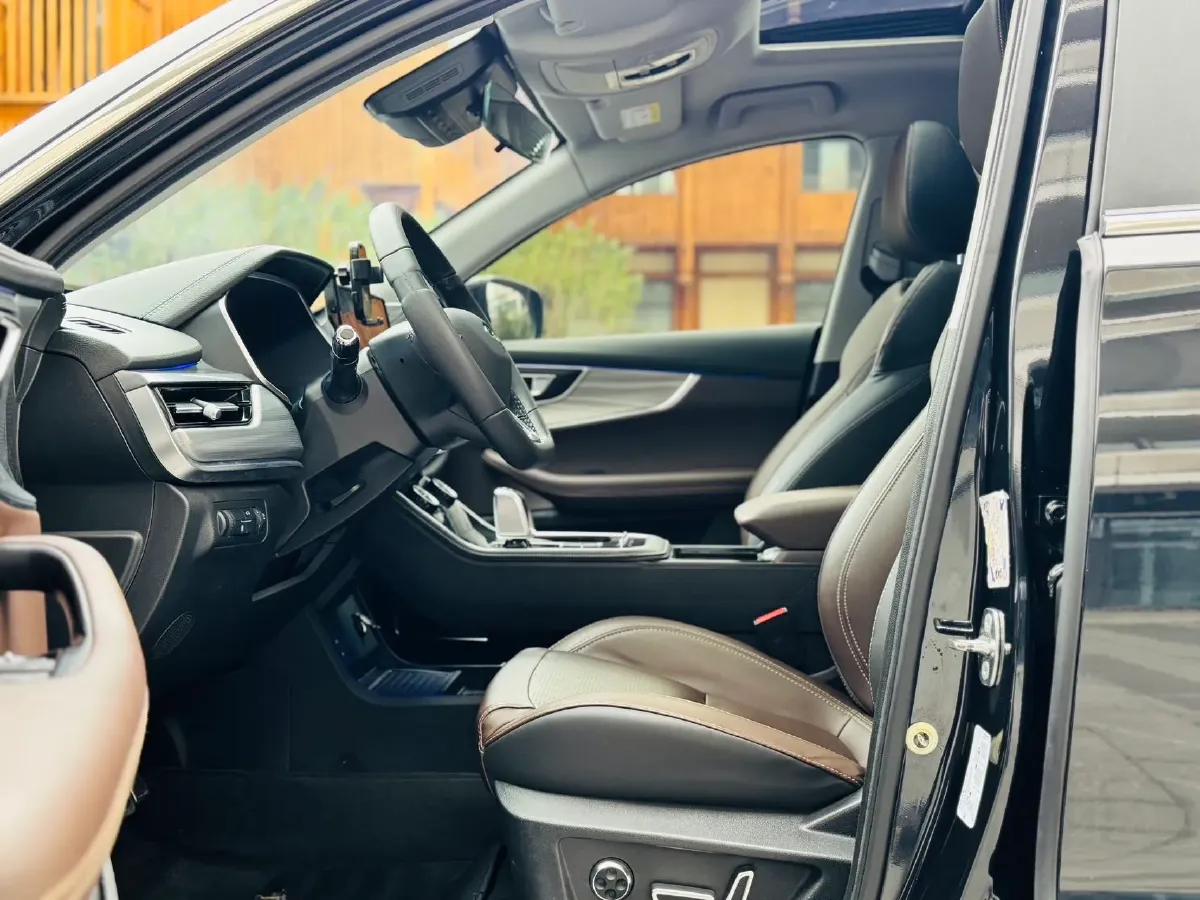 2020 Chery Tiggo 8 1.6T 197HP L4 7DCT,autocango,china used car exporter,china ev exporter,chinese used car exporter,chinese used ev exporter