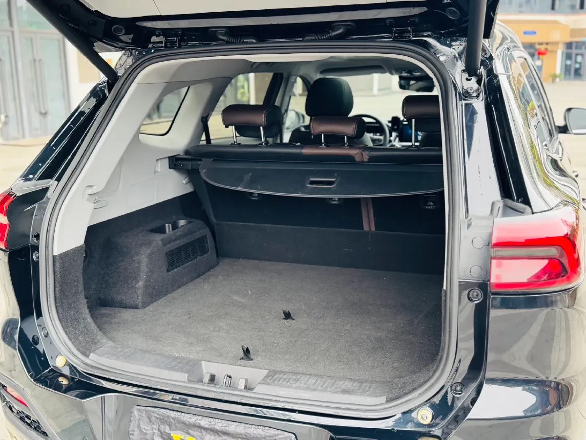 2020 Chery Tiggo 8 1.6T 197HP L4 7DCT,autocango,china used car exporter,china ev exporter,chinese used car exporter,chinese used ev exporter