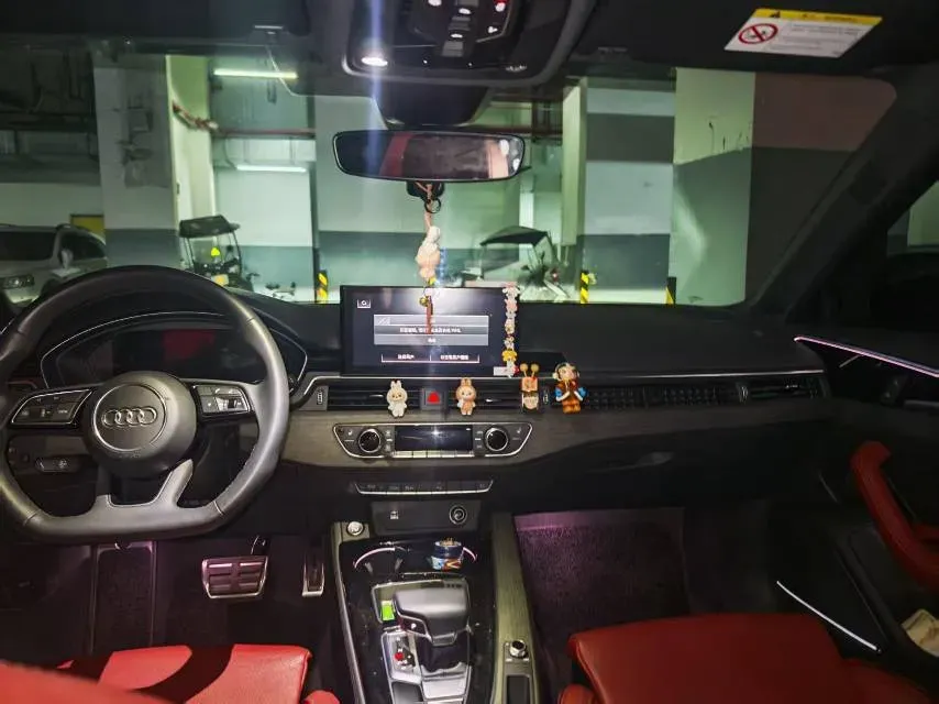 2023 Audi A4L 2.0T 190HP L4 7DCT,autocango,china used car exporter,china ev exporter,chinese used car exporter,chinese used ev exporter