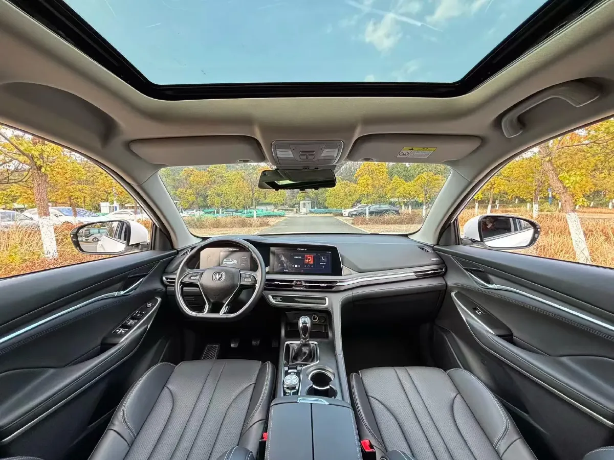 2020 ChangAn CS75 Plus 1.5T 178HP L4 6MT,autocango,china used car exporter,china ev exporter,chinese used car exporter,chinese used ev exporter