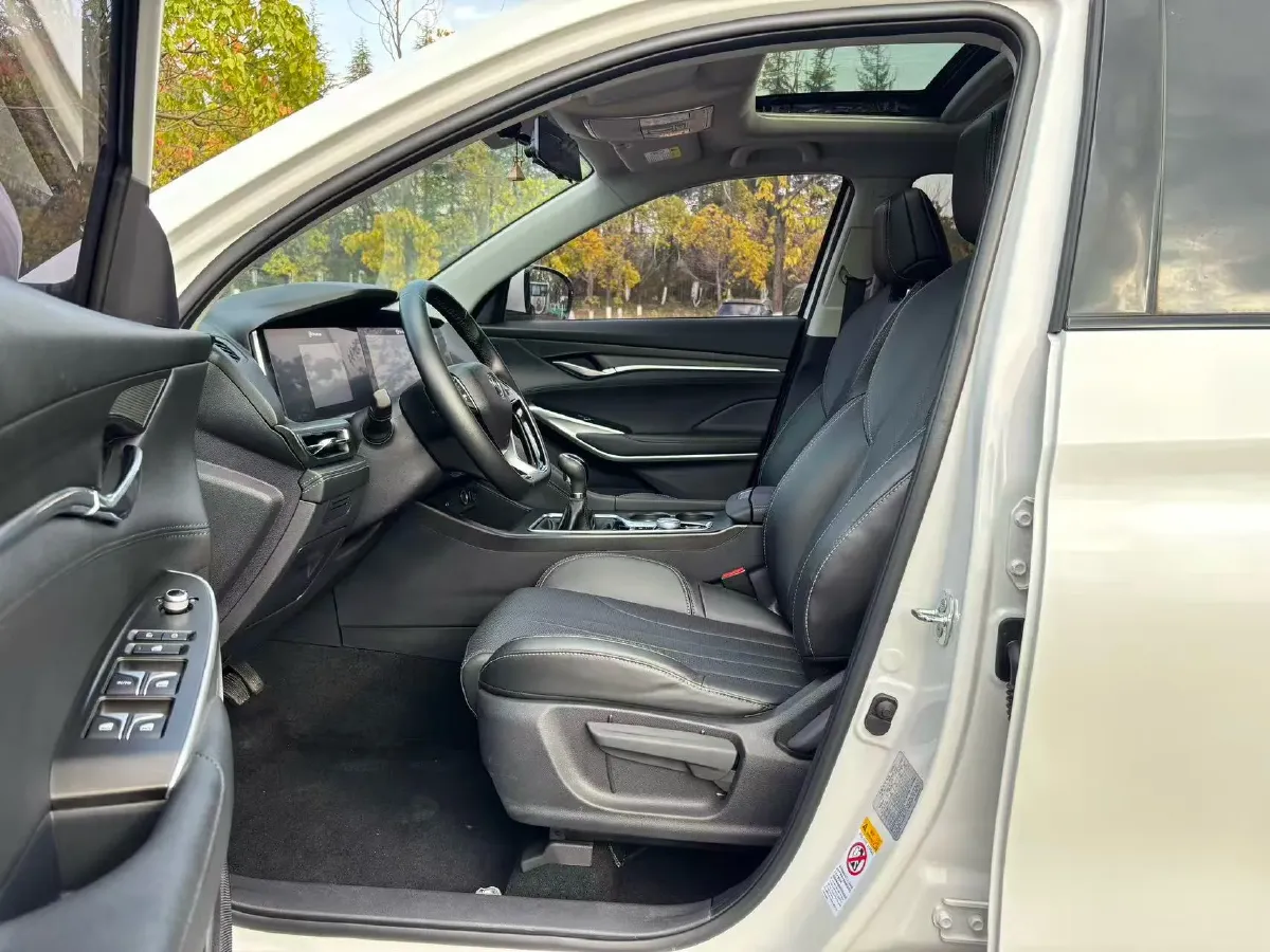 2020 ChangAn CS75 Plus 1.5T 178HP L4 6MT,autocango,china used car exporter,china ev exporter,chinese used car exporter,chinese used ev exporter