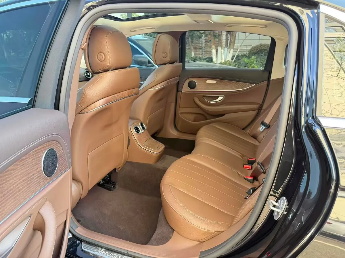 2023 Mercedes-Benz E Class 2.0T 258HP L4 9AT,autocango,china used car exporter,china ev exporter,chinese used car exporter,chinese used ev exporter