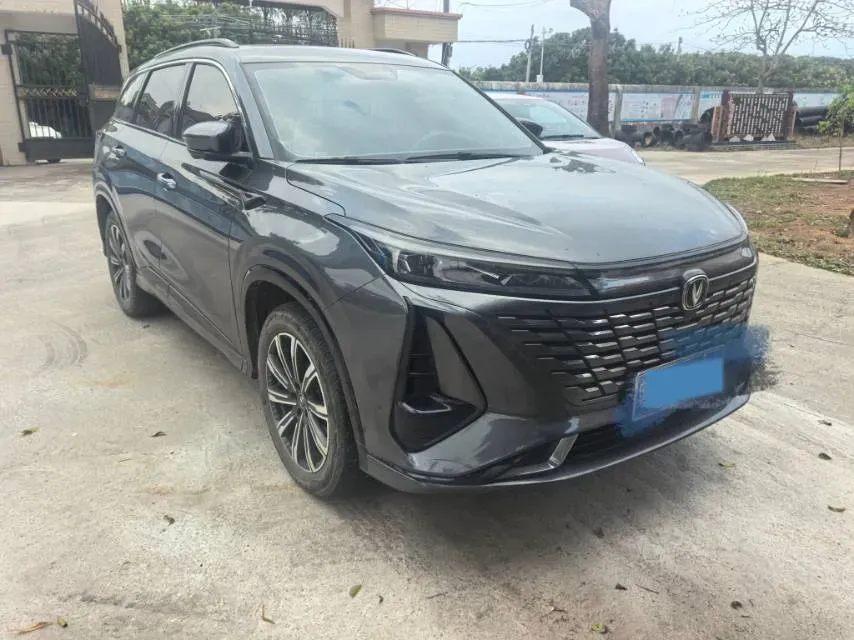 2023 ChangAn CS75 Plus 1.5T 188HP L4 8AT,autocango,china used car exporter,china ev exporter,chinese used car exporter,chinese used ev exporter