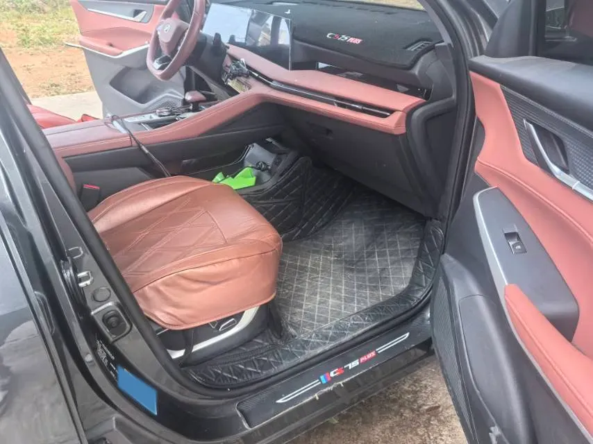 2023 ChangAn CS75 Plus 1.5T 188HP L4 8AT,autocango,china used car exporter,china ev exporter,chinese used car exporter,chinese used ev exporter