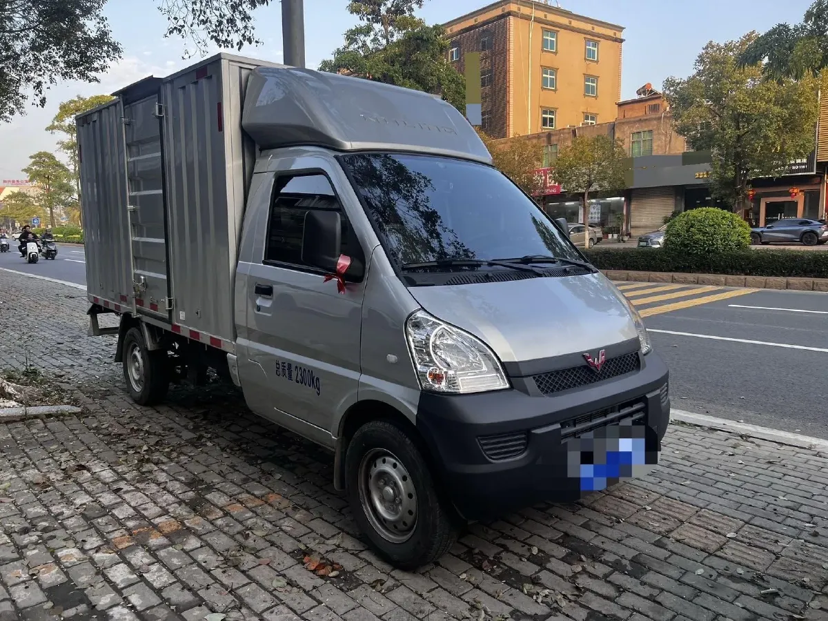 2023 WuLing RongGuang New Truck 1.5L 102HP L4 5MT,autocango,china used car exporter,china ev exporter,chinese used car exporter,chinese used ev exporter