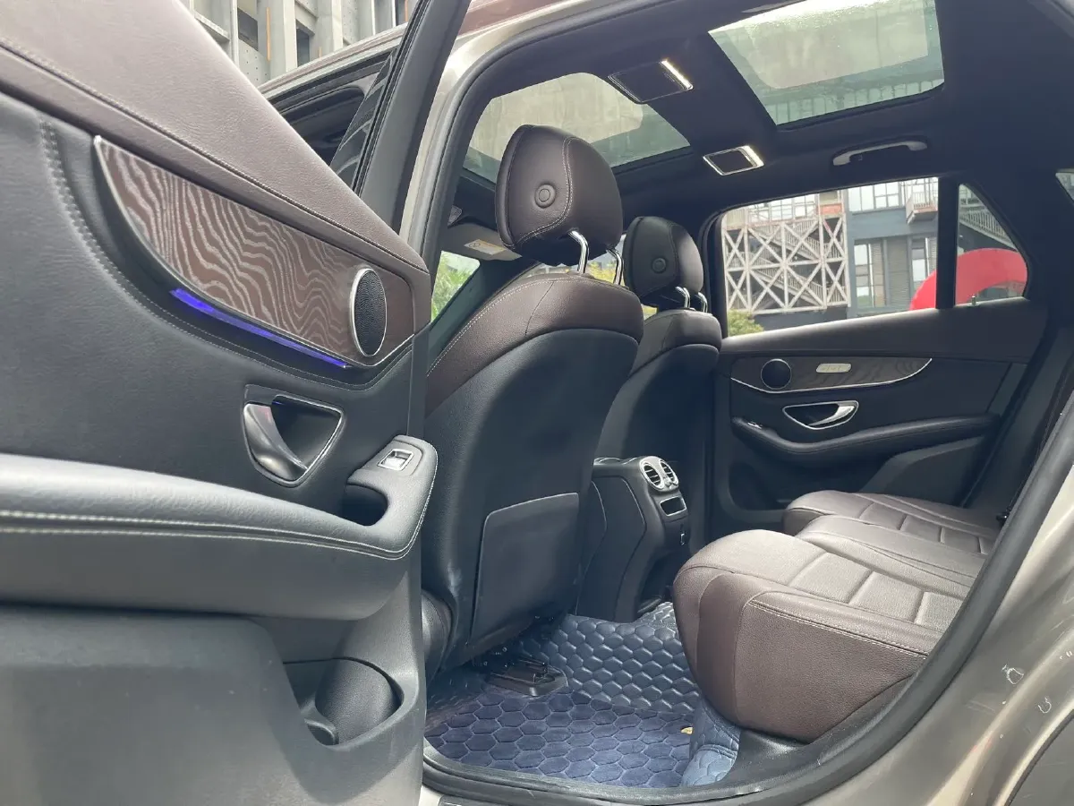 2020 Mercedes-Benz GLC Class 2.0T 197HP L4 9AT,autocango,china used car exporter,china ev exporter,chinese used car exporter,chinese used ev exporter