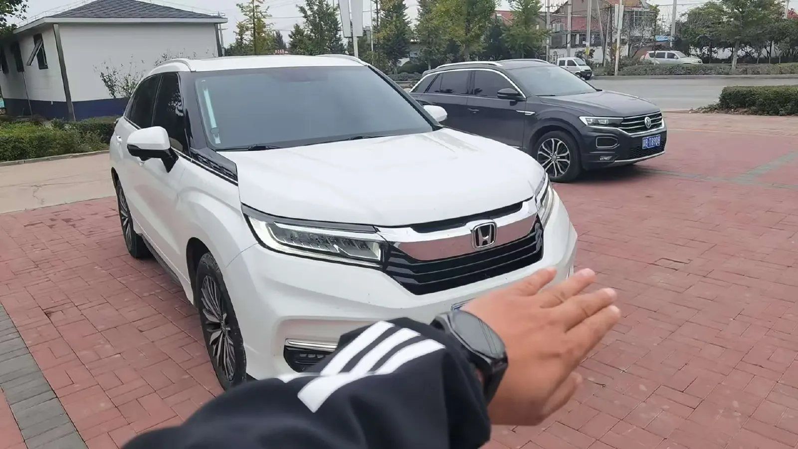 2020 Honda Avancier 2.0T 272HP L4 9AT,autocango,china used car exporter,china ev exporter,chinese used car exporter,chinese used ev exporter
