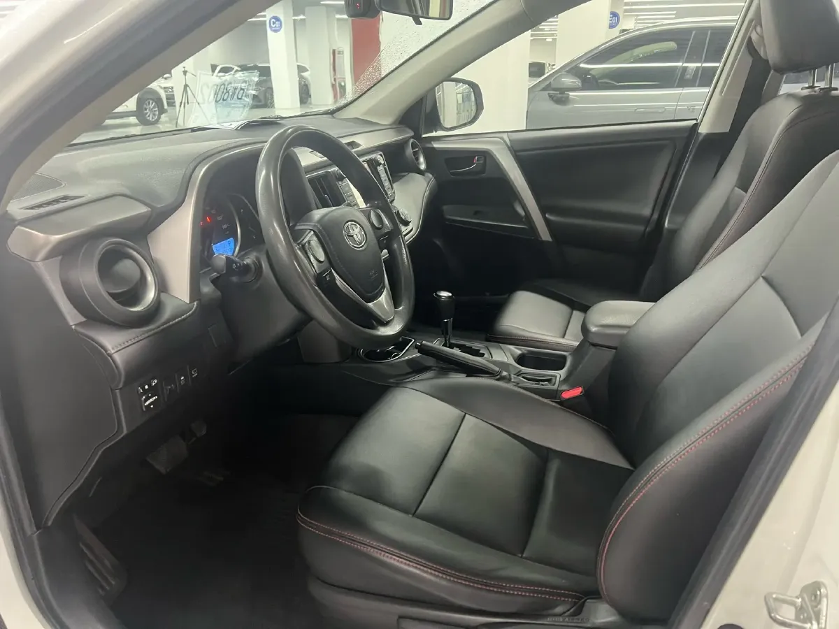 2019 Toyota RAV4 2.0L 151HP L4 CVT,autocango,china used car exporter,china ev exporter,chinese used car exporter,chinese used ev exporter