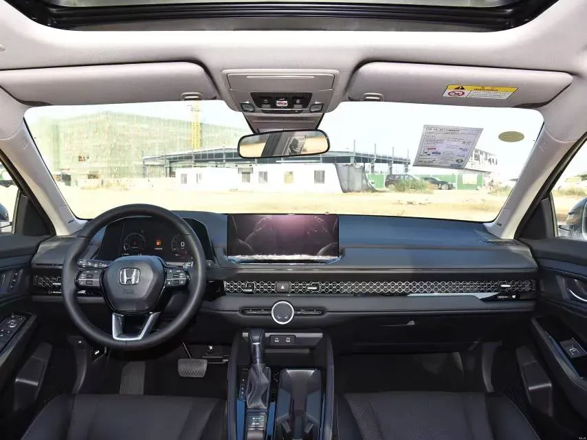 2025 Honda Accord 1.5T 192HP L4 CVT,autocango,china used car exporter,china ev exporter,chinese used car exporter,chinese used ev exporter