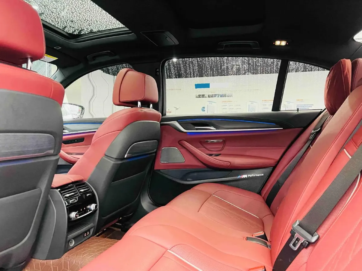 2021 BMW 5 Series 2.0T 184HP L4 8AT,autocango,china used car exporter,china ev exporter,chinese used car exporter,chinese used ev exporter