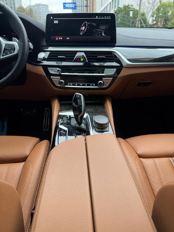 2021 BMW 6 Series GT 2.0T 258HP L4 8AT,autocango,china used car exporter,china ev exporter,chinese used car exporter,chinese used ev exporter