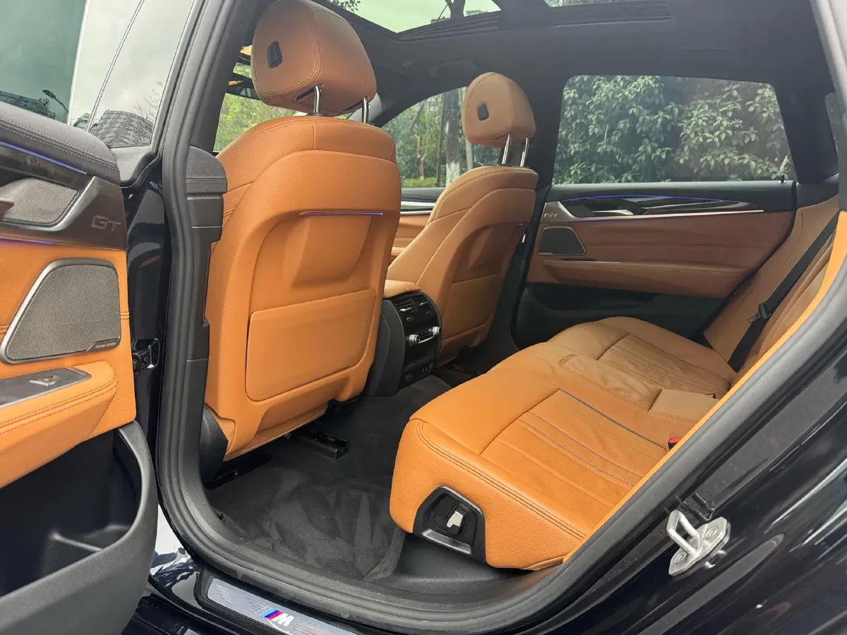 2021 BMW 6 Series GT 2.0T 258HP L4 8AT,autocango,china used car exporter,china ev exporter,chinese used car exporter,chinese used ev exporter