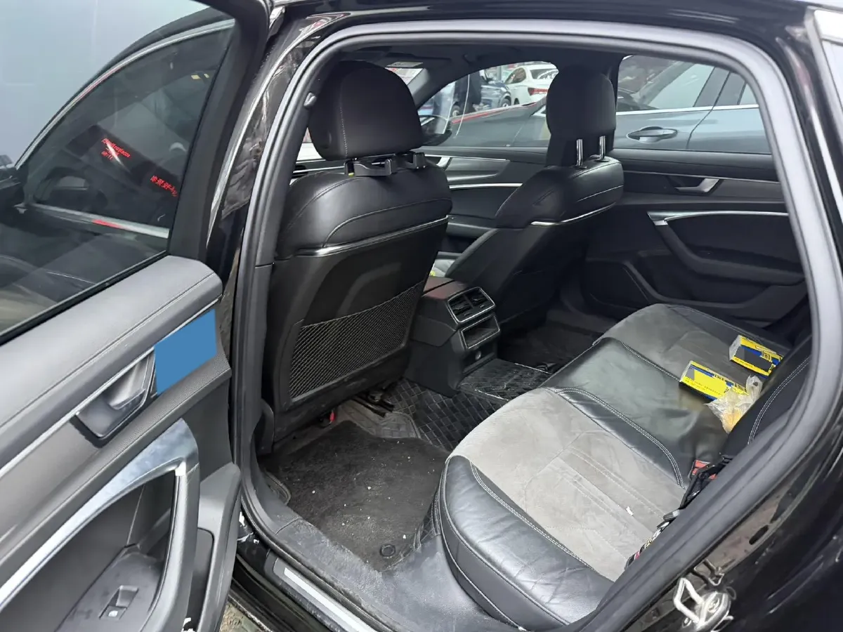 2020 Audi A6L 2.0T 190HP L4 7DCT,autocango,china used car exporter,china ev exporter,chinese used car exporter,chinese used ev exporter