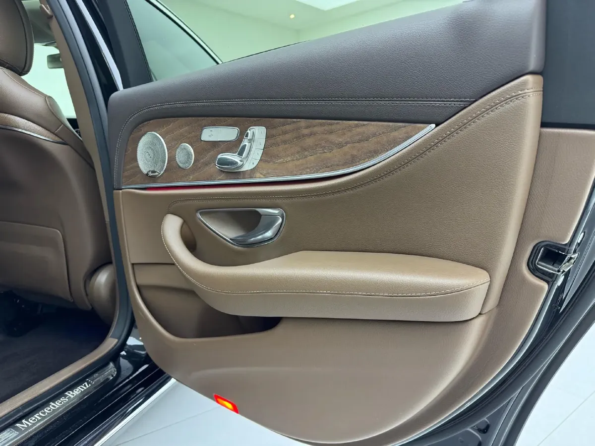 2021 Mercedes-Benz E Class 2.0T 258HP L4 9AT,autocango,china used car exporter,china ev exporter,chinese used car exporter,chinese used ev exporter