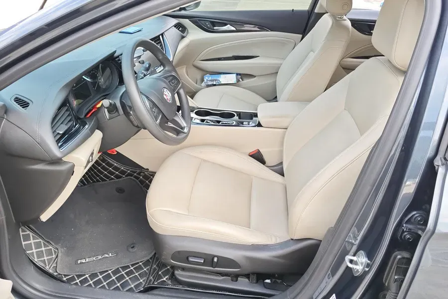 2020 Buick Regal 1.5T 169HP L4 9AT,autocango,china used car exporter,china ev exporter,chinese used car exporter,chinese used ev exporter