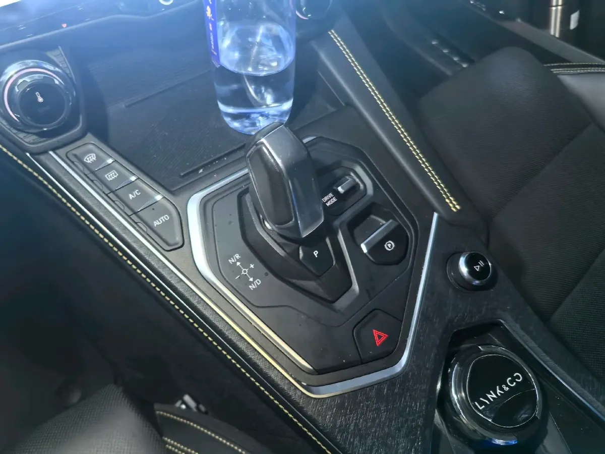 2023 MAXUS Interstellar 2.0T 261HP L4 8AT,autocango,china used car exporter,china ev exporter,chinese used car exporter,chinese used ev exporter