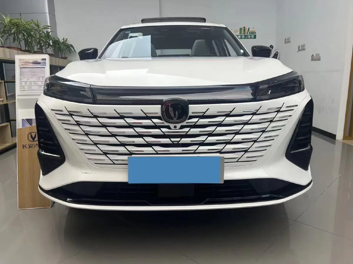 2026 ChangAn CS75 Plus 1.5T 192HP L4 8AT,autocango,china used car exporter,china ev exporter,chinese used car exporter,chinese used ev exporter