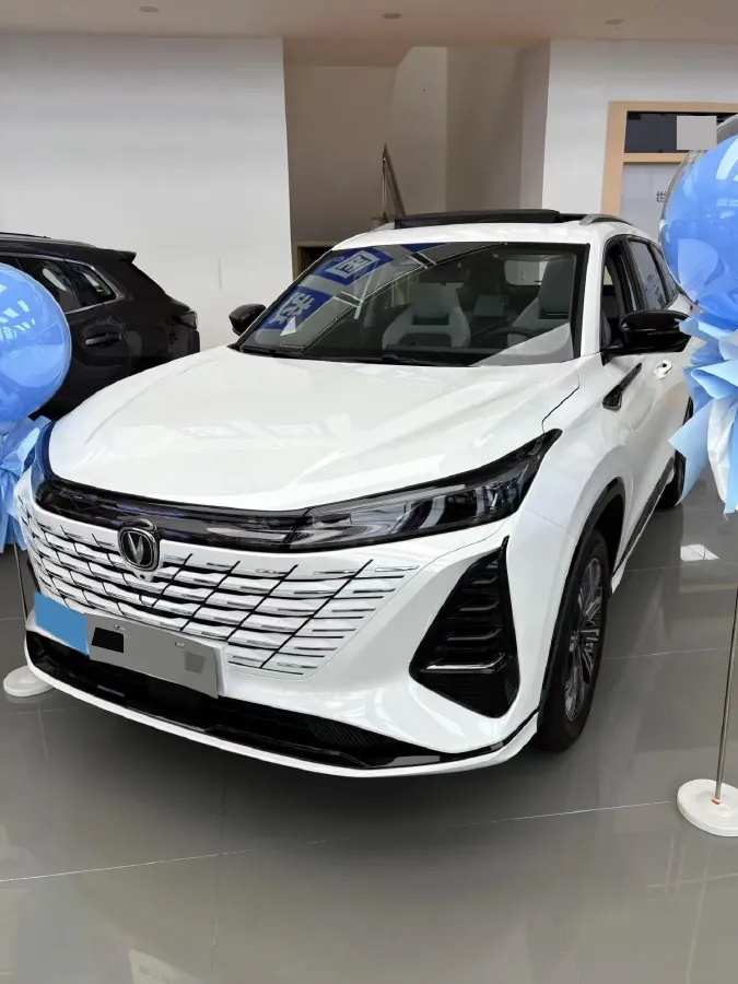 2026 ChangAn CS75 Plus 1.5T 192HP L4 8AT,autocango,china used car exporter,china ev exporter,chinese used car exporter,chinese used ev exporter
