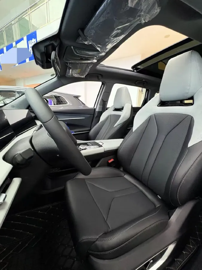 2026 ChangAn CS75 Plus 1.5T 192HP L4 8AT,autocango,china used car exporter,china ev exporter,chinese used car exporter,chinese used ev exporter