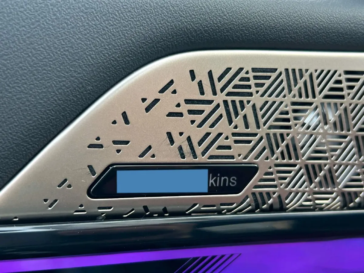 2024 BMW 5 Series 2.0T 258HP L4 8AT,autocango,china used car exporter,china ev exporter,chinese used car exporter,chinese used ev exporter