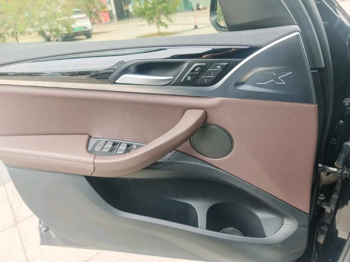 2020 BMW X3 2.0T 184HP L4 8AT,autocango,china used car exporter,china ev exporter,chinese used car exporter,chinese used ev exporter