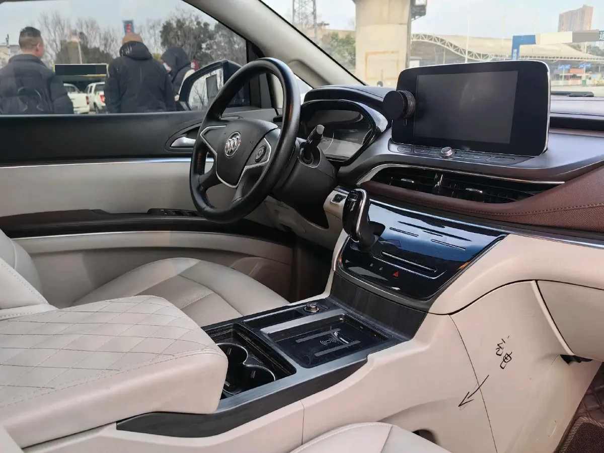 2022 Buick GL8 2.0T 237HP L4 9AT,autocango,china used car exporter,china ev exporter,chinese used car exporter,chinese used ev exporter