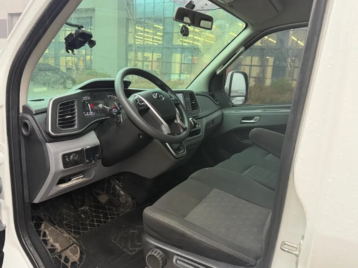 2023 MAXUS Interstellar 2.0T 163HP L4 6MT,autocango,china used car exporter,china ev exporter,chinese used car exporter,chinese used ev exporter