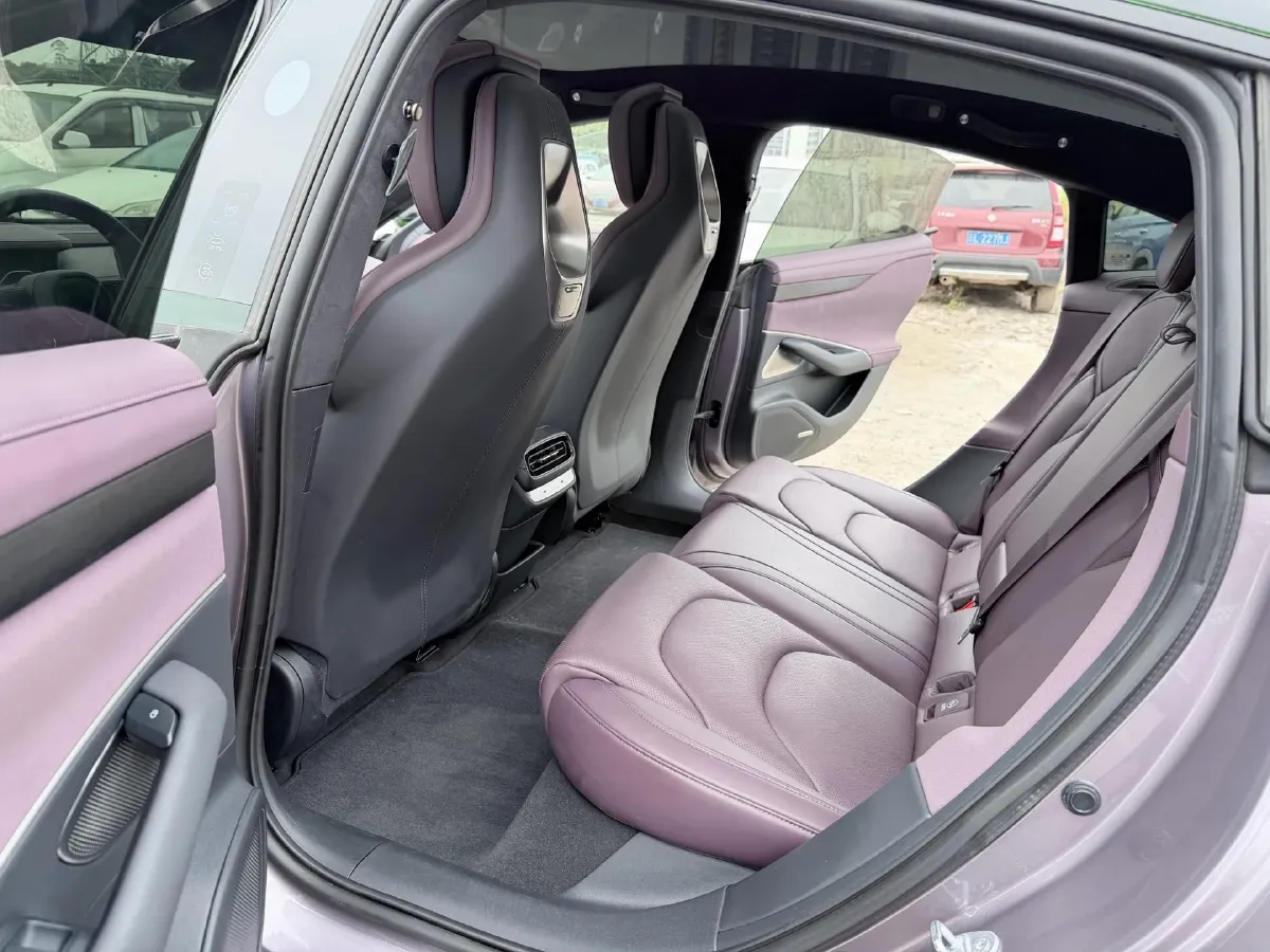 2024 MI SU7 BEV 101KWH,autocango,china used car exporter,china ev exporter,chinese used car exporter,chinese used ev exporter