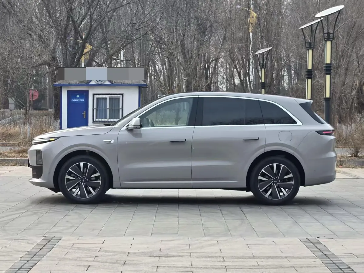 2025 Li L6 Range Extended 154HP L4 REEV,autocango,china used car exporter,china ev exporter,chinese used car exporter,chinese used ev exporter