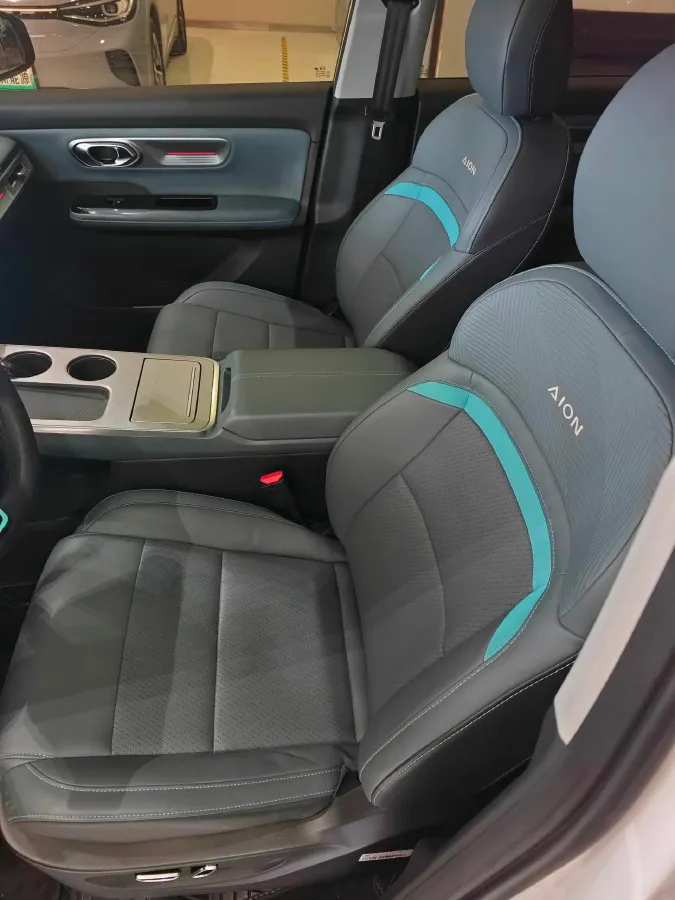 2023 MAXUS Interstellar 2.0T 143HP L4 6AT,autocango,china used car exporter,china ev exporter,chinese used car exporter,chinese used ev exporter