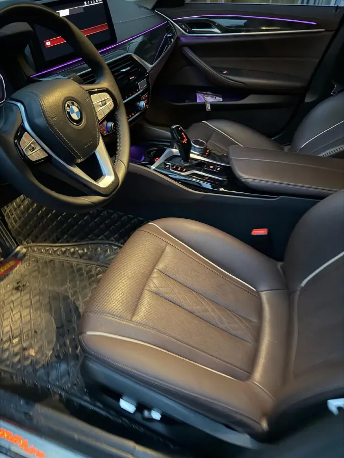 2022 BMW 5 Series 2.0T 184HP L4 8AT,autocango,china used car exporter,china ev exporter,chinese used car exporter,chinese used ev exporter