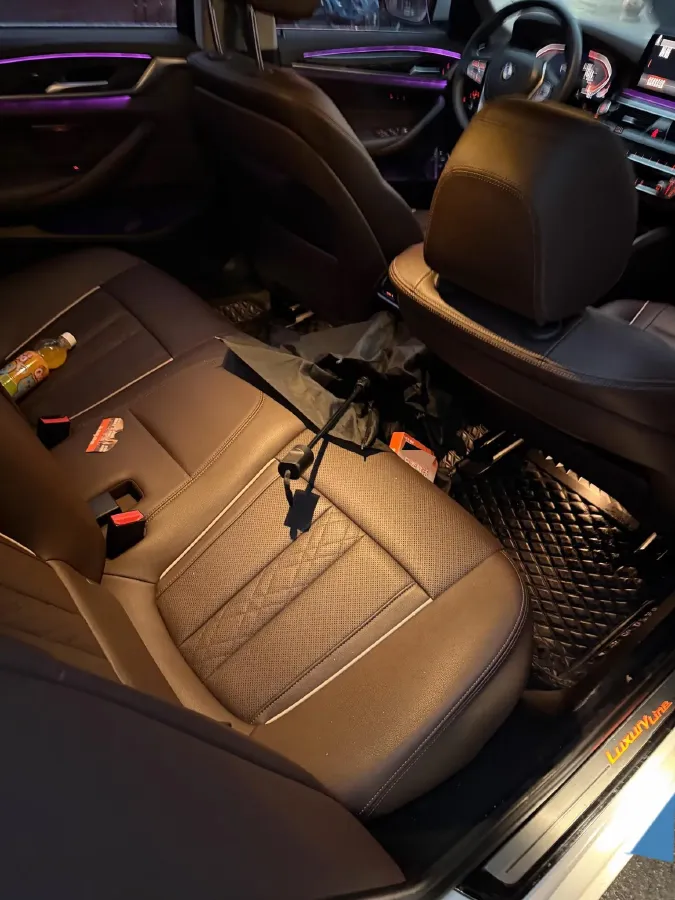 2022 BMW 5 Series 2.0T 184HP L4 8AT,autocango,china used car exporter,china ev exporter,chinese used car exporter,chinese used ev exporter