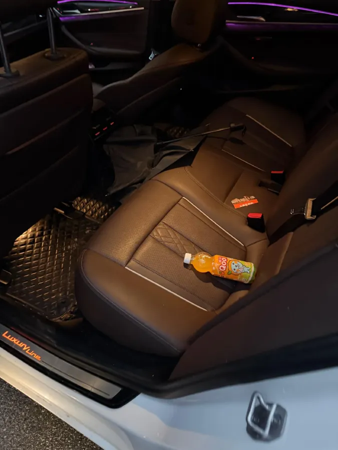 2022 BMW 5 Series 2.0T 184HP L4 8AT,autocango,china used car exporter,china ev exporter,chinese used car exporter,chinese used ev exporter