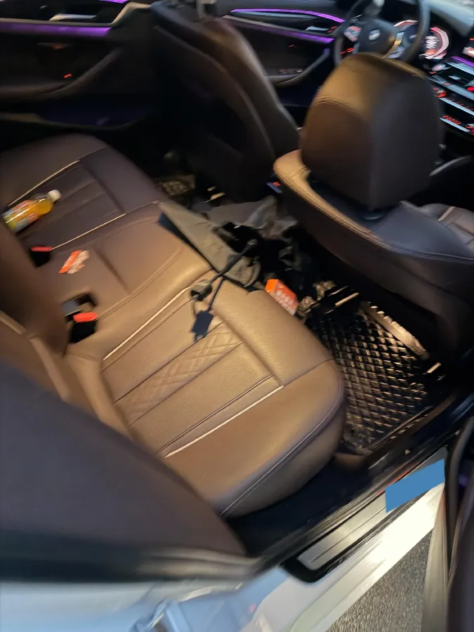 2022 BMW 5 Series 2.0T 184HP L4 8AT,autocango,china used car exporter,china ev exporter,chinese used car exporter,chinese used ev exporter