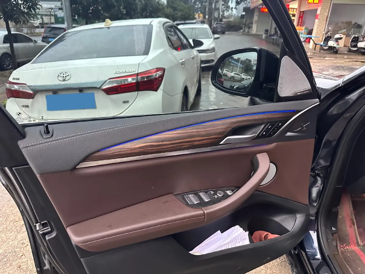 2023 BMW X3 2.0T 245HP L4 8AT,autocango,china used car exporter,china ev exporter,chinese used car exporter,chinese used ev exporter