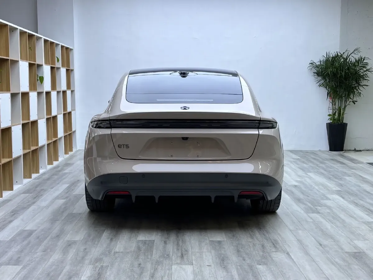 2023 NIO ET5T BEV 75KWH,autocango,china used car exporter,china ev exporter,chinese used car exporter,chinese used ev exporter