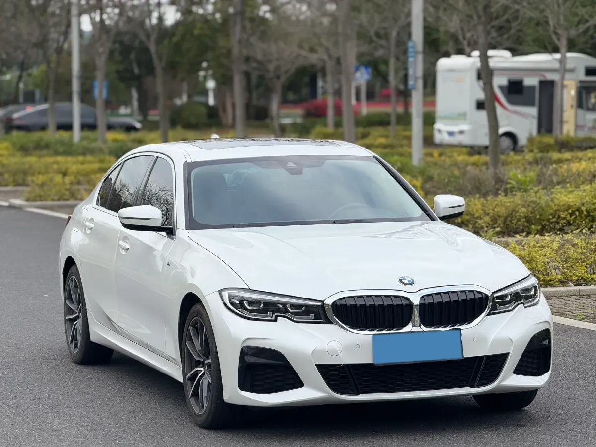 2021 BMW 3 Series 2.0T 184HP L4 8AT,autocango,china used car exporter,china ev exporter,chinese used car exporter,chinese used ev exporter