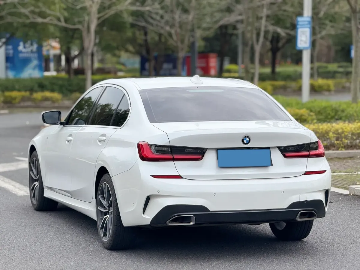 2021 BMW 3 Series 2.0T 184HP L4 8AT,autocango,china used car exporter,china ev exporter,chinese used car exporter,chinese used ev exporter