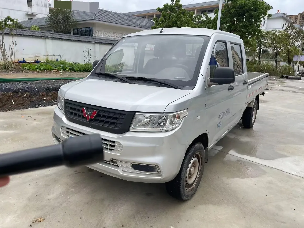 2019 WuLing RongGuang New Truck 1.5L 107HP L4 5MT,autocango,china used car exporter,china ev exporter,chinese used car exporter,chinese used ev exporter