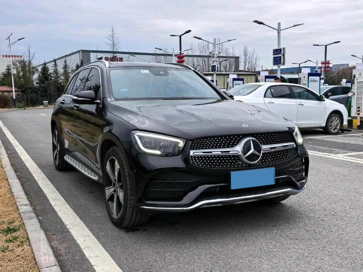 2020 Mercedes-Benz GLC Class 2.0T 258HP L4 9AT,autocango,china used car exporter,china ev exporter,chinese used car exporter,chinese used ev exporter