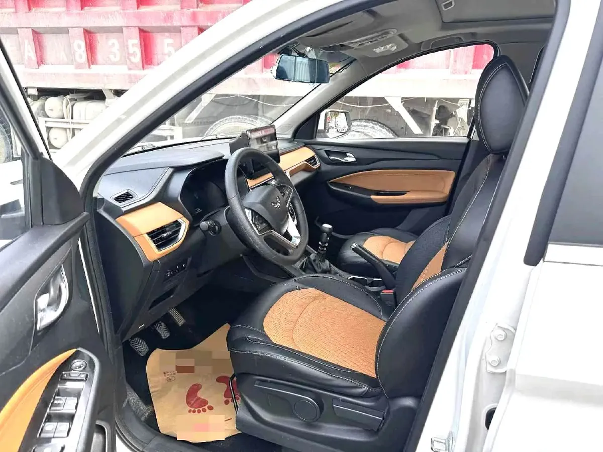 2018 WuLing HongGuang S3 1.5L 112HP L4 6MT,autocango,china used car exporter,china ev exporter,chinese used car exporter,chinese used ev exporter